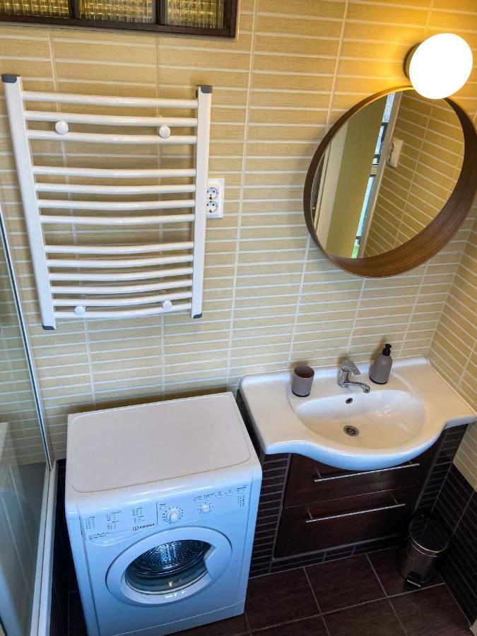 Fresh Smartly Designed Studio Flat & Sunny Balcony Budapest Exterior foto